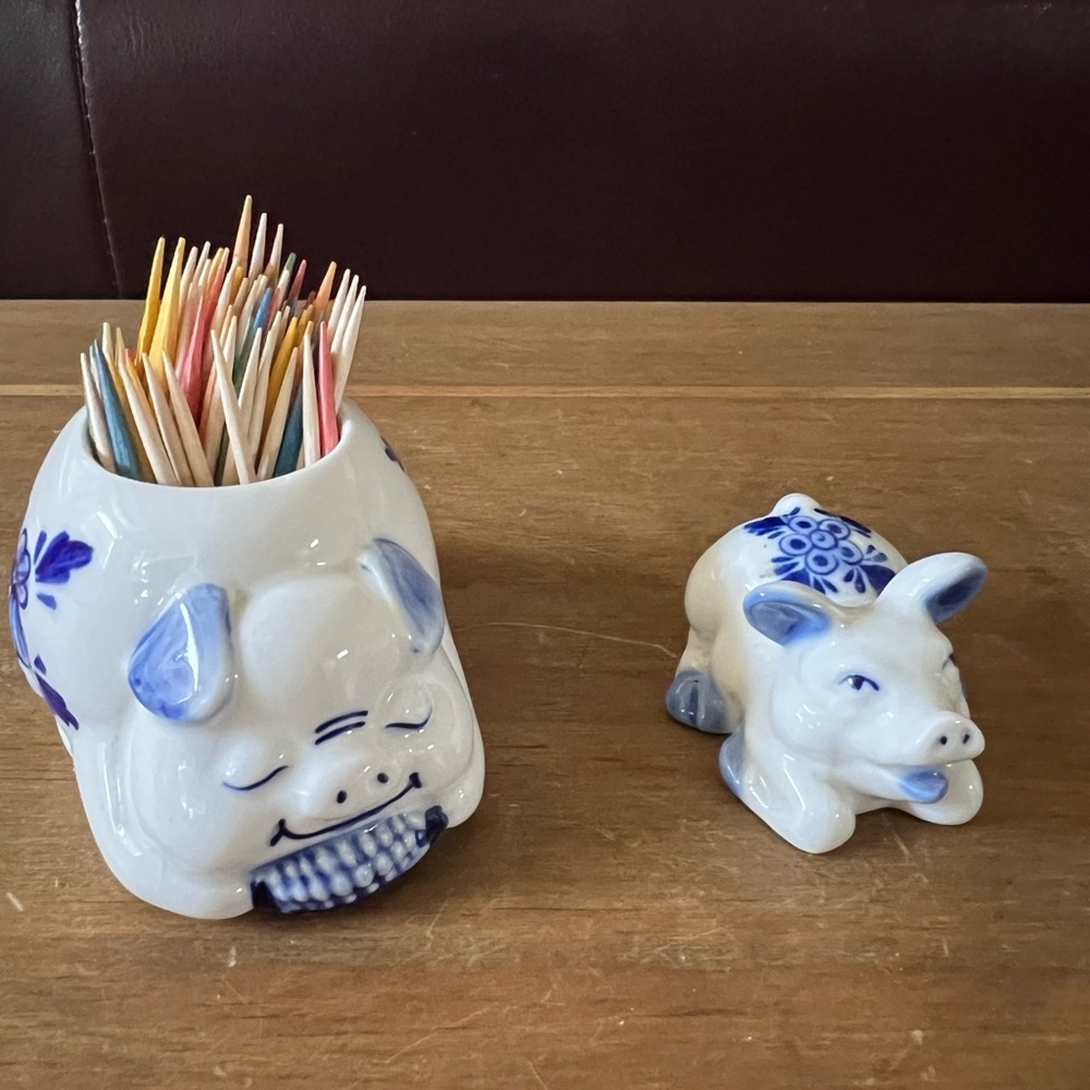 Vintage Delft Blue toothpick holder and little ceramic pig. Really cute!